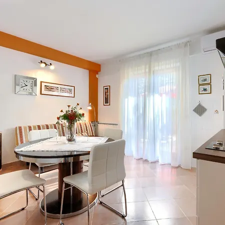 Mariza-1 By Interhome Apartmán *