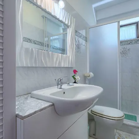 Mariza-1 By Interhome アパート Vinež