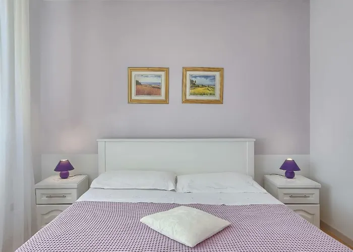 Mariza-1 By Interhome Vinež