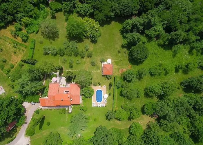 Mariza-1 By Interhome Vinež